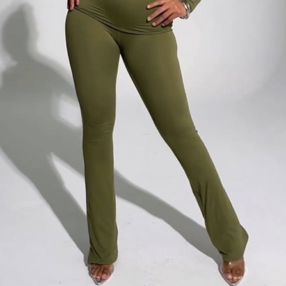 Naked Wardrobe Bare Pants in Green XL